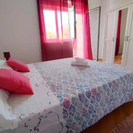 Tea-1 * Donji Okrug (Ciovo)